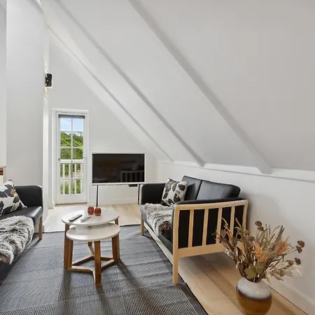 Amazing In Grsten With Sauna, Wifi And 3 Bedrooms Apartment *