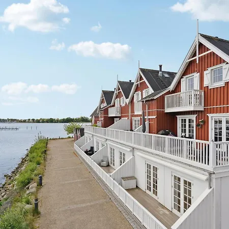 Amazing In Grsten With Sauna, Wifi And 3 Bedrooms Grasten
